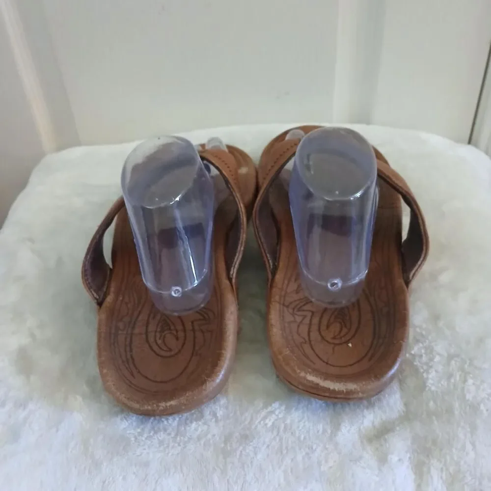 OluKai hiapo brown